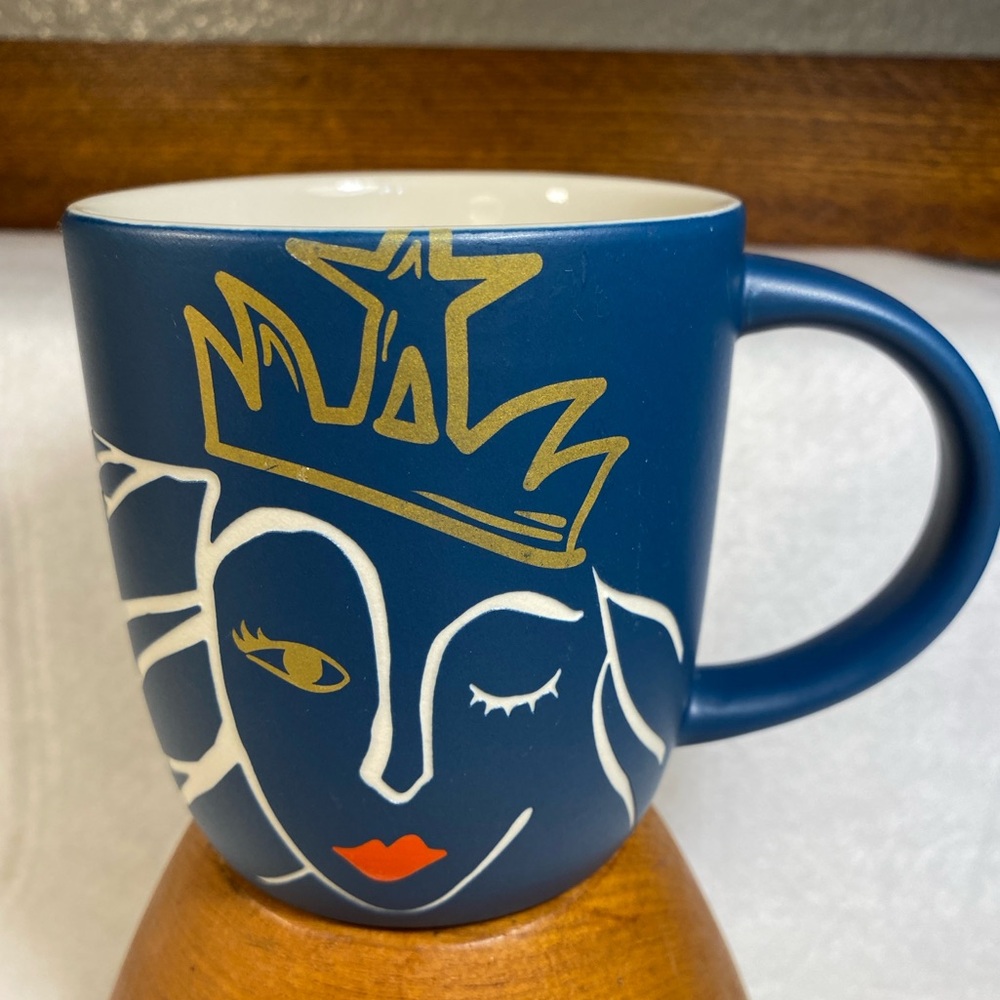 Starbucks 2016 Mug. Capacity 14 Oz. Stylized Mermaid Head on Dark Blue